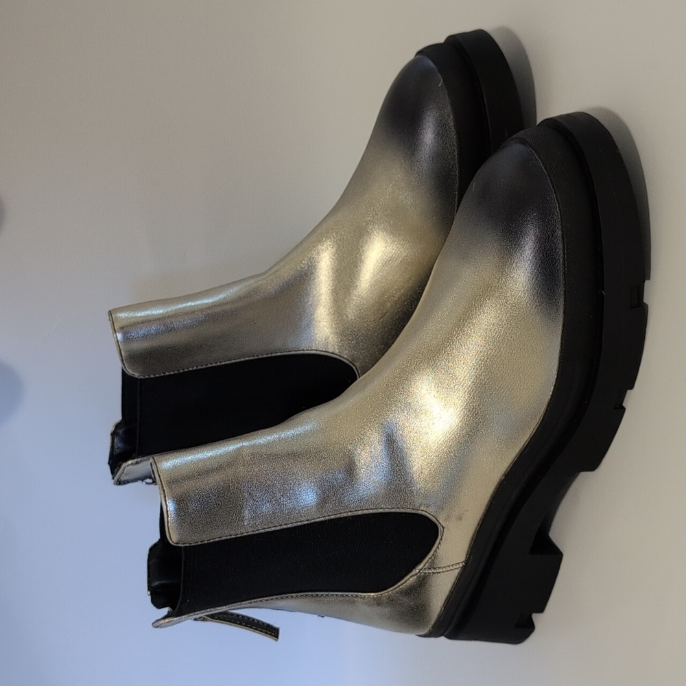 STEVE MADDEN JTeresta GoldTwo Tone Bootie